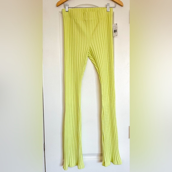 GOOD AMERICAN WIDE LEG RIBBED PANT IN SIZE 3 or Large - Picture 2 of 9